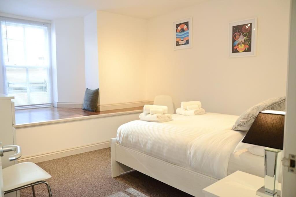 Modern 1 Bedroom Apartment Close To Penzance Town Centre. Екстер'єр фото